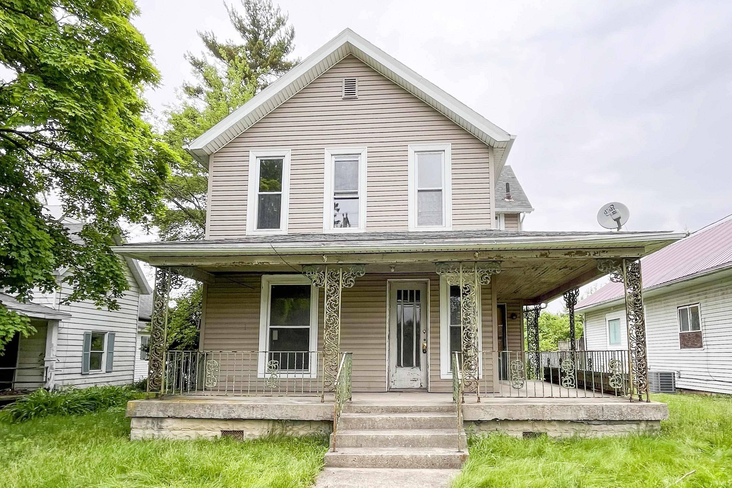 402 W Elm Street, Gaston, IN 47342
