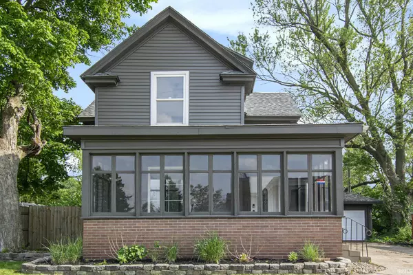 629 E 3RD Street, Mishawaka, IN 46544-2240