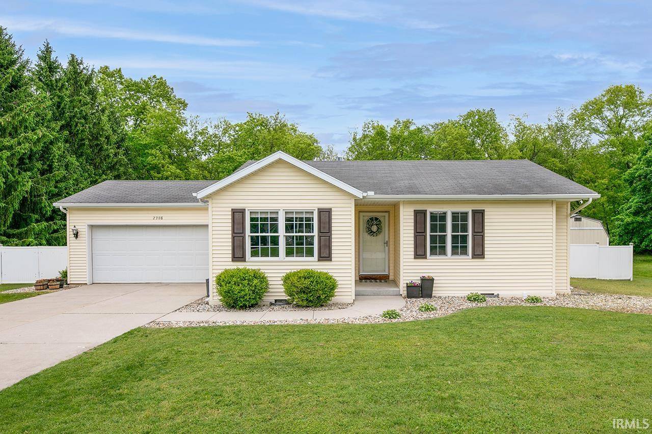 2908 E Saybrook Drive, Goshen, IN 46528-5739
