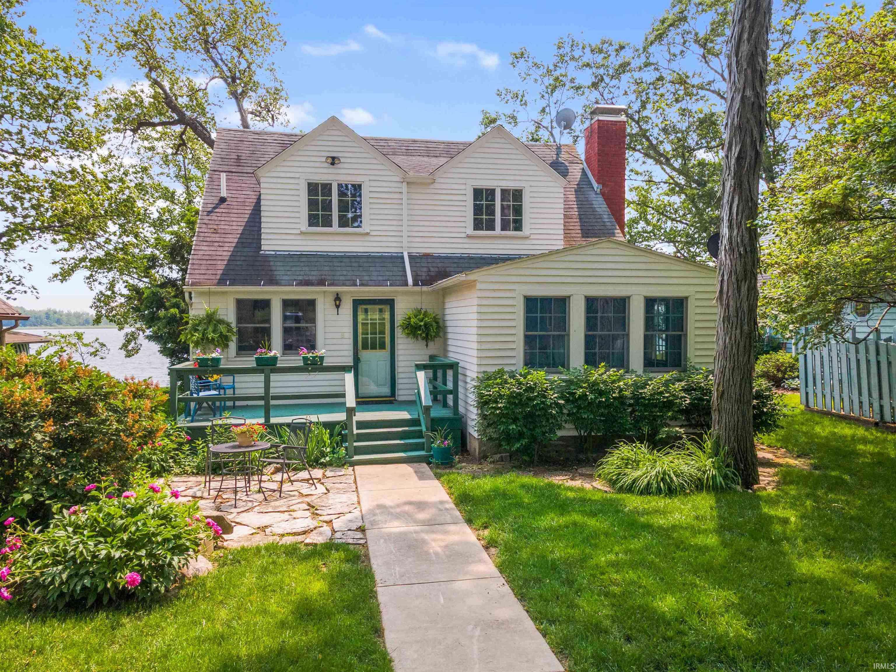 1329 E Northshore Drive, Syracuse, IN 46567