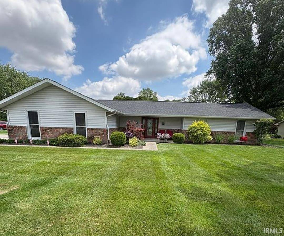 5404 N Moore Road, Muncie, IN 47304