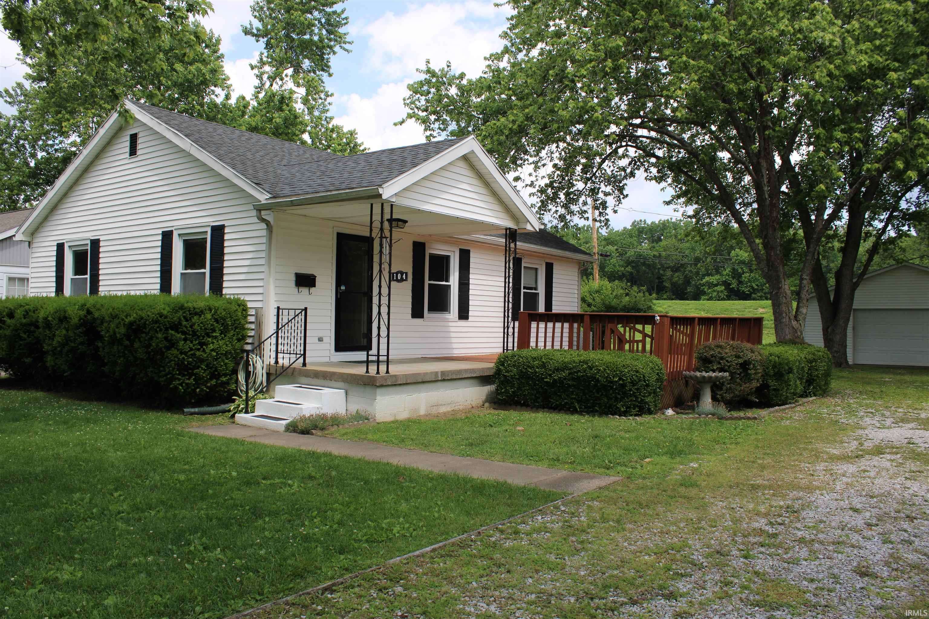 104 Tulip Avenue, Evansville, IN 47711-3262