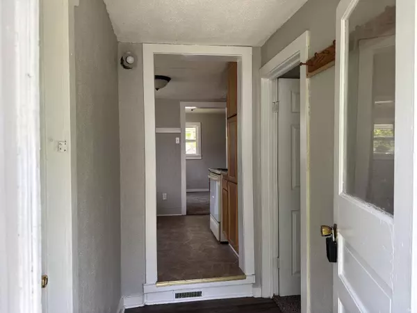 Churubusco, IN 46723,702 N Main Street