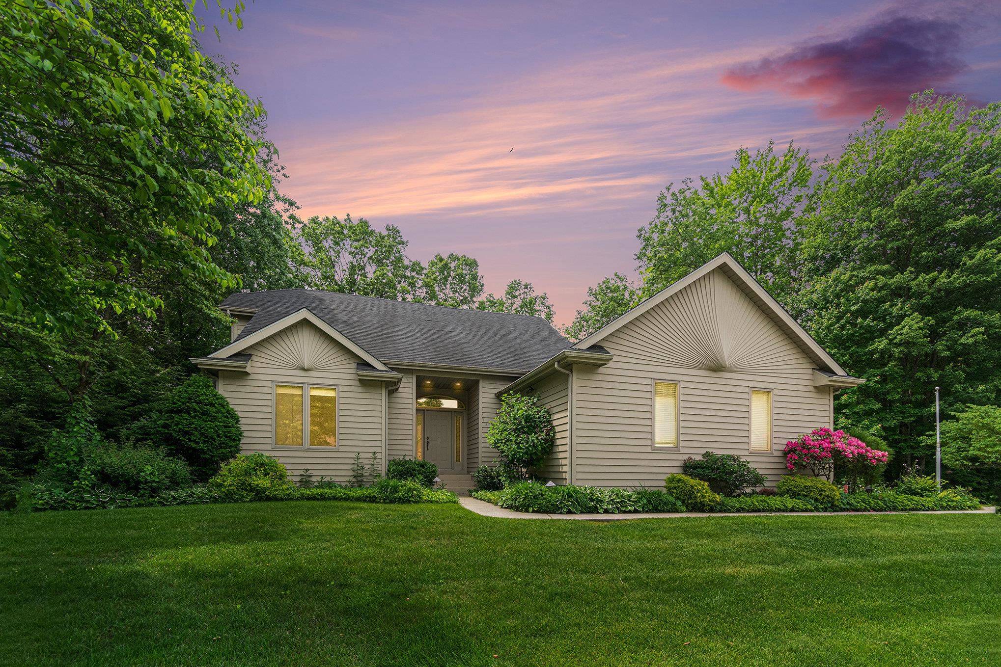 11830 Old Oak Drive, Granger, IN 46530