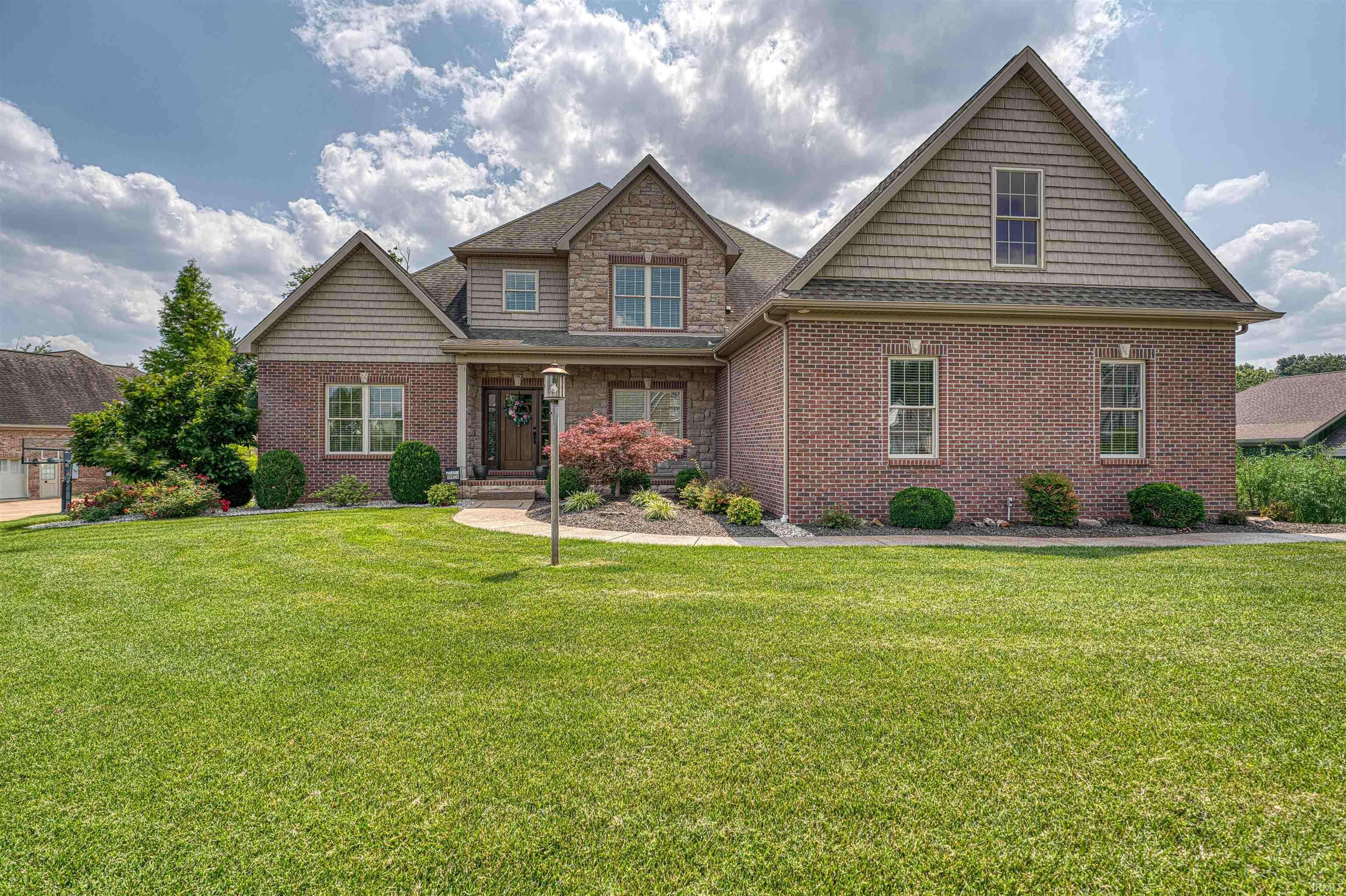 6333 Fieldwood Court, Newburgh, IN 47630