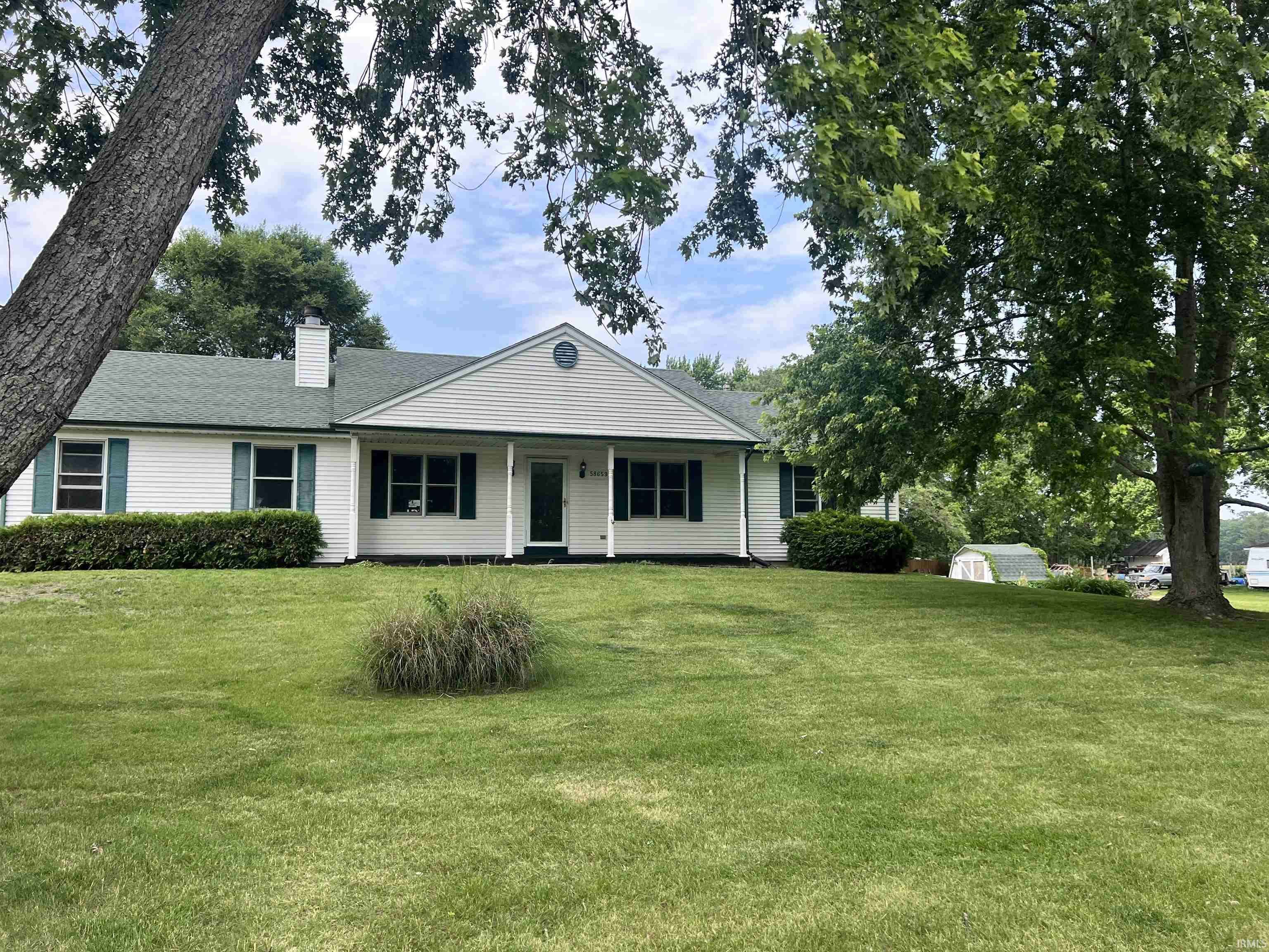 58659 Apple Road, Osceola, IN 46561-9391