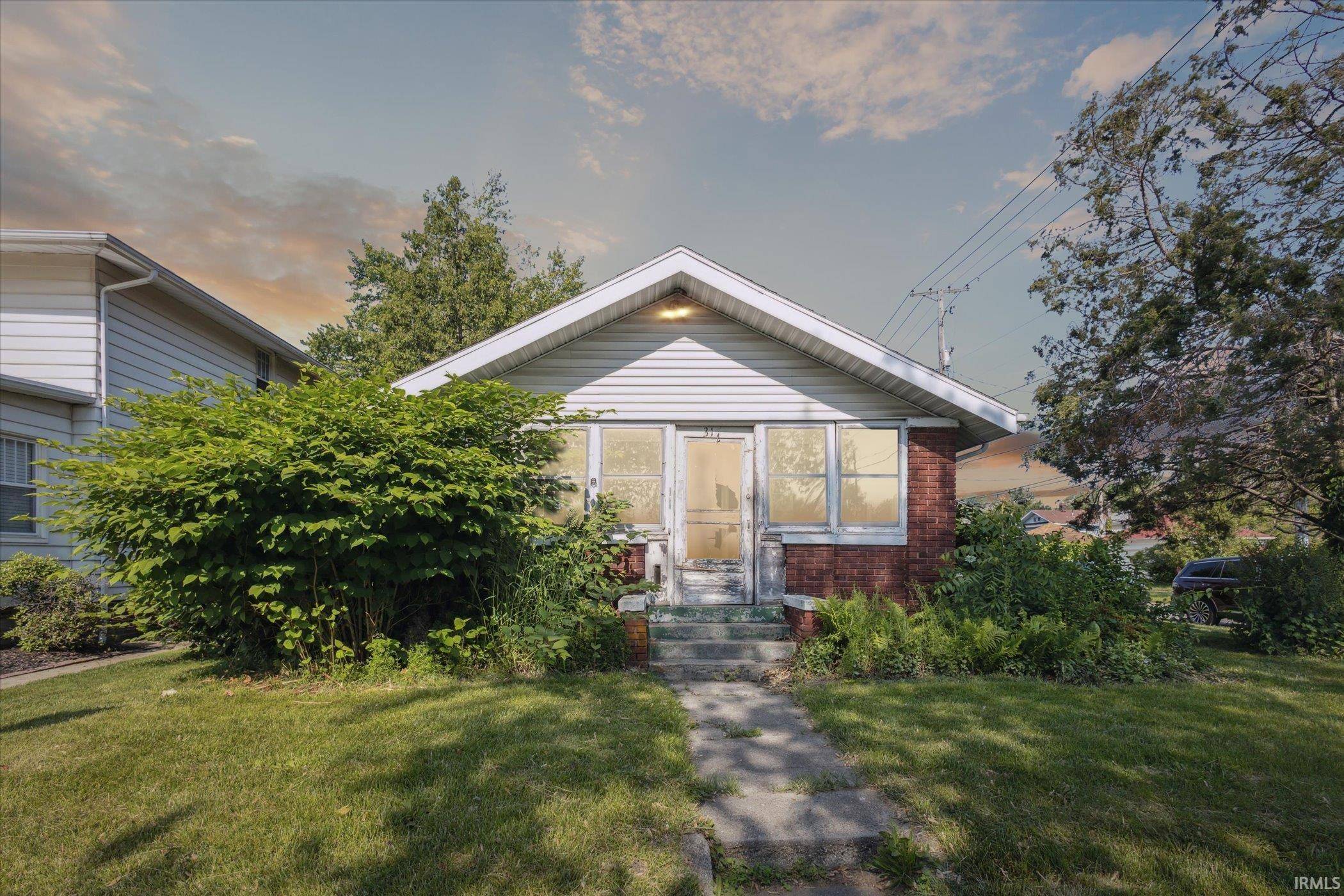 317 N Sunnyside Avenue, South Bend, IN 46617-2413