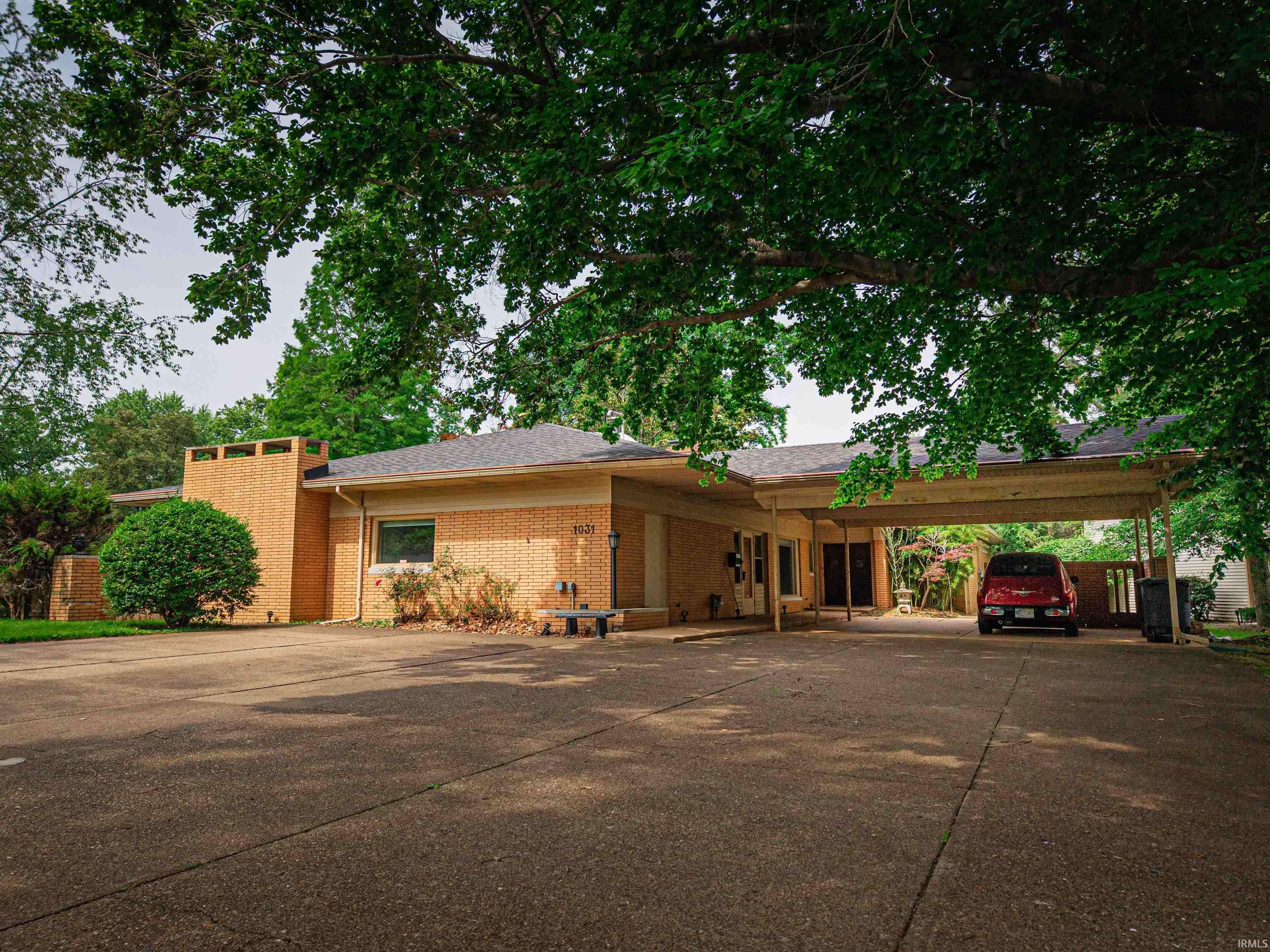 1031 Brentwood Drive, Evansville, IN 47715