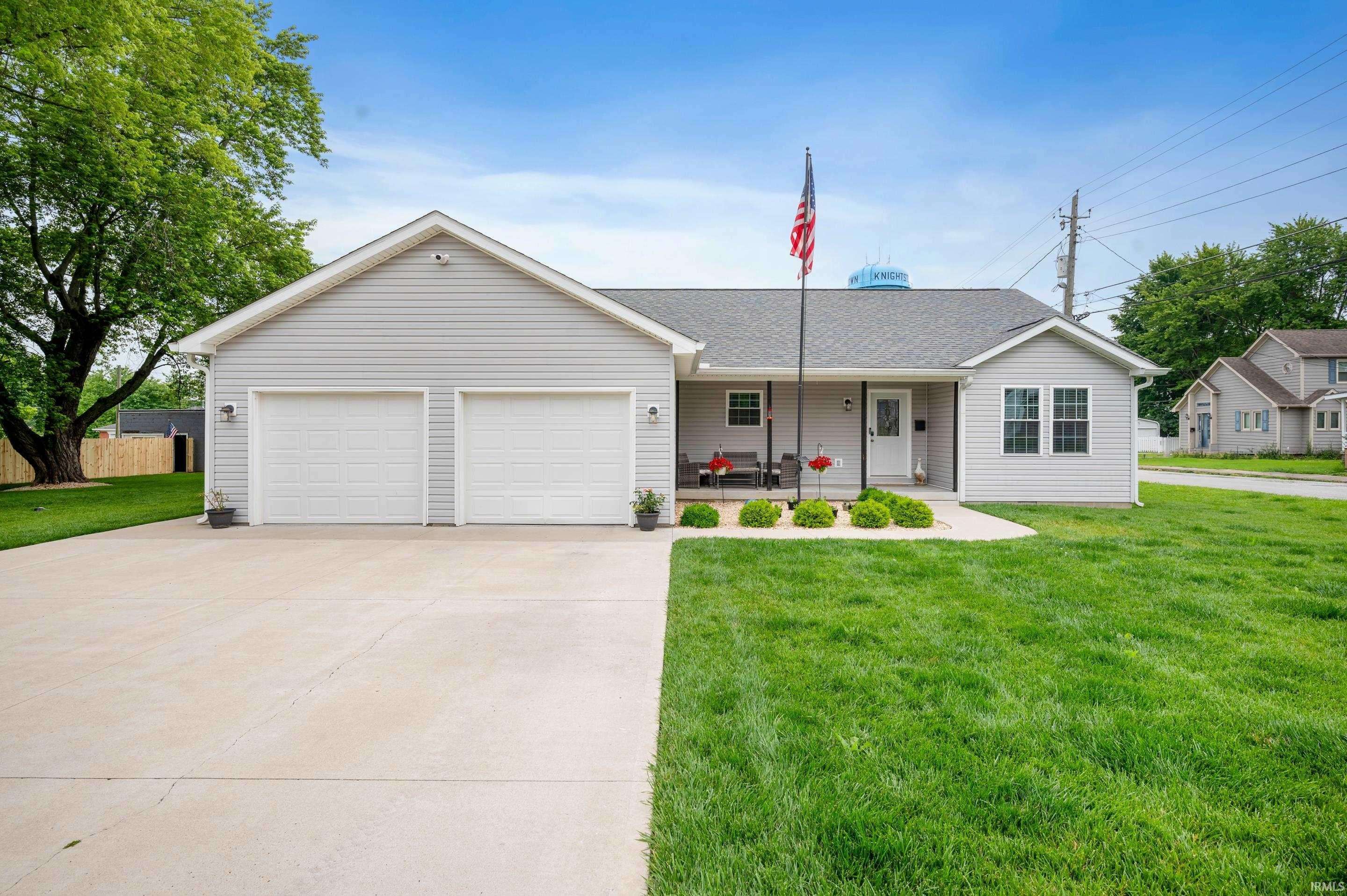 284 E Silver Street, Knightstown, IN 46148-1057
