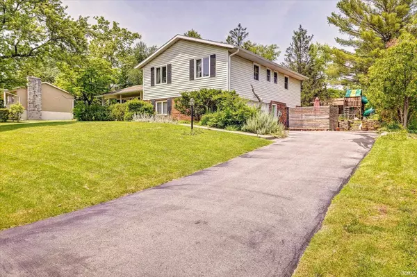 Bloomington, IN 47401,2403 E Covenanter Drive