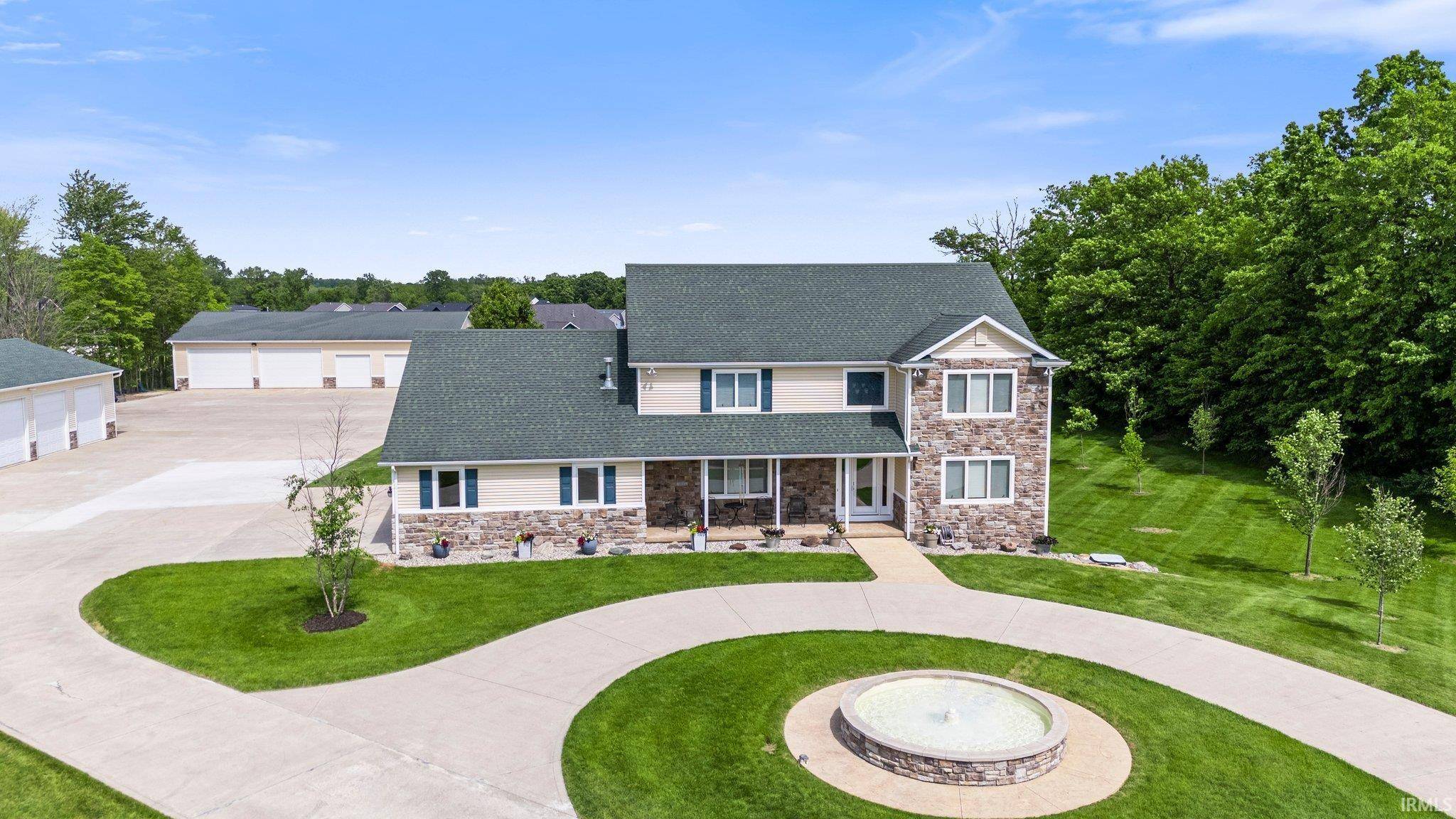 17818 Amstutz Road, Leo, IN 46765-9529