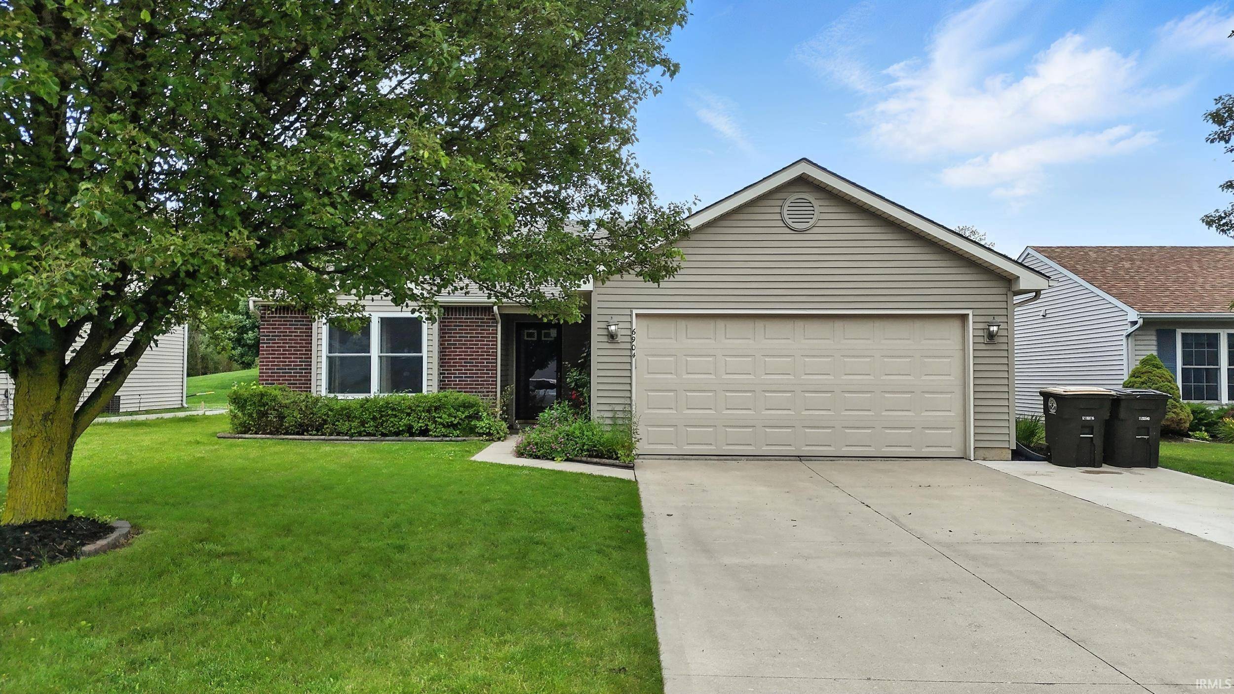 6904 Lotus Blossom Place, Fort Wayne, IN 46835-9209