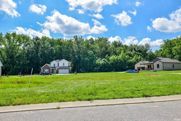 8850 Pebble Creek Drive, Newburgh, IN 47630