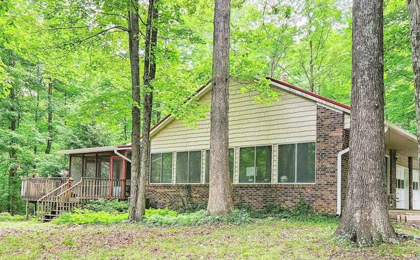 946 E Chambers Pike, Bloomington, IN 47408