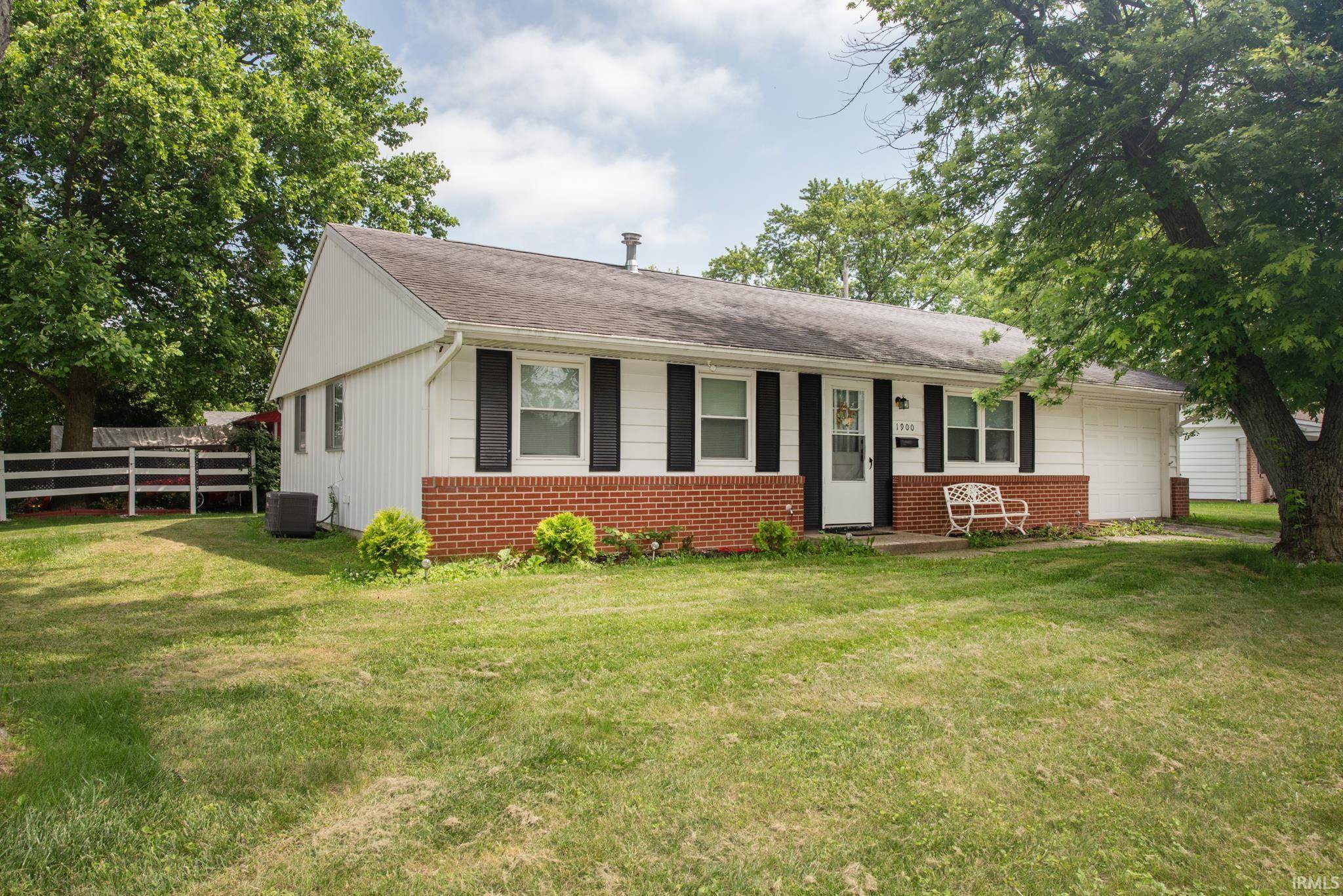 1900 Crowfoot Drive, Lafayette, IN 47909