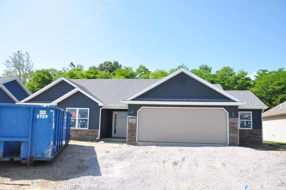 Kendallville, IN 46755,2011 Winesap Way