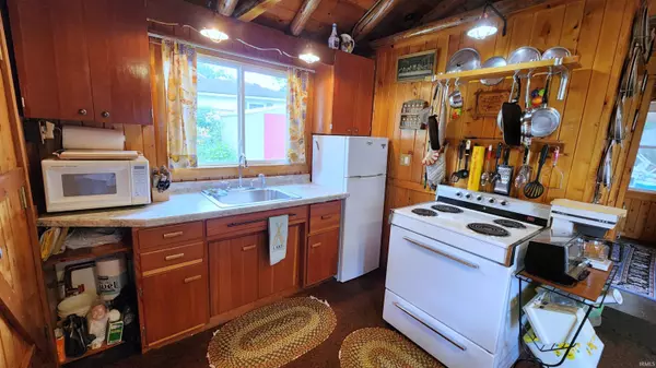 Walkerton, IN 46574,11128 E Pottawatomie Trail