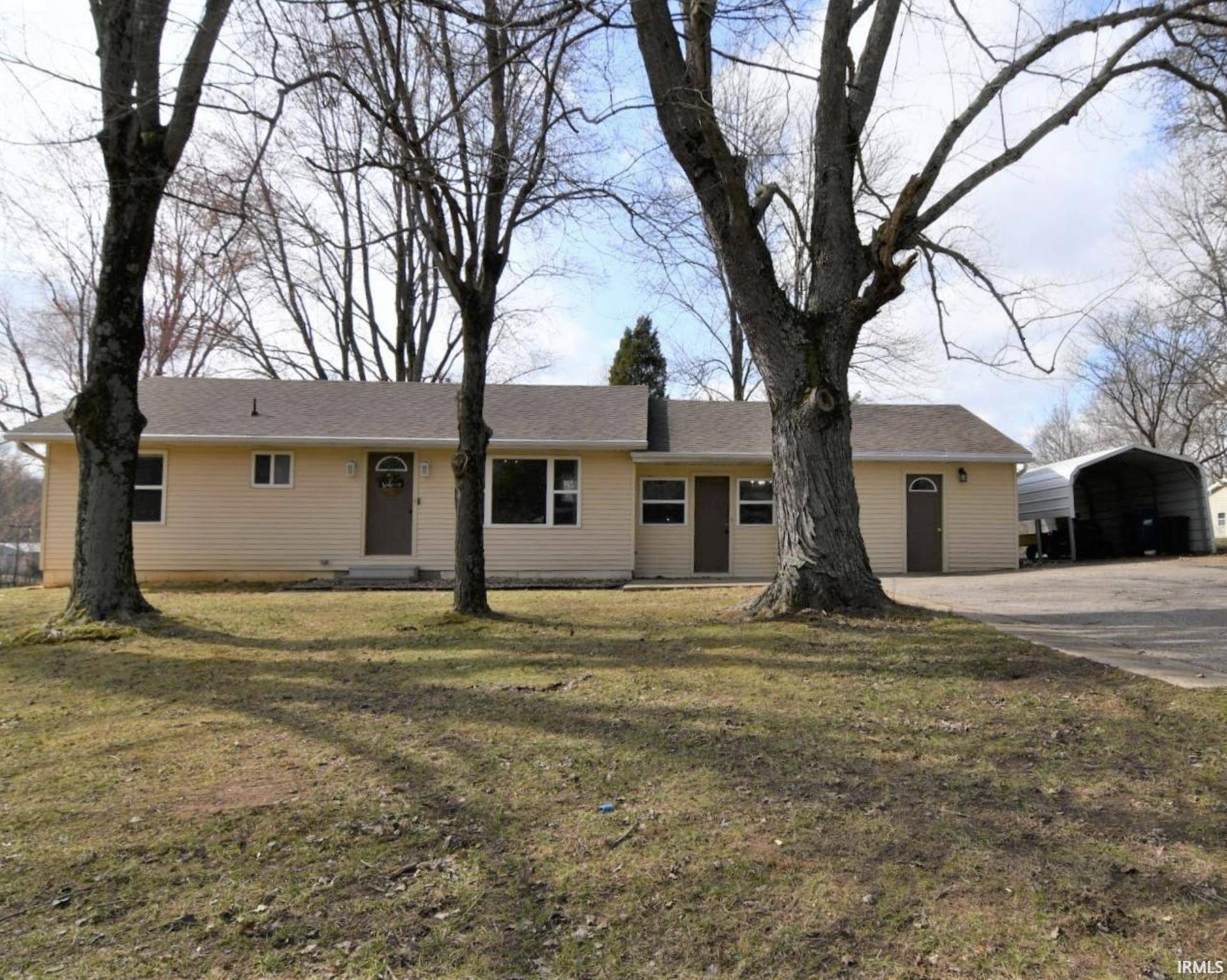 611 Russell Road, Chandler, IN 47610
