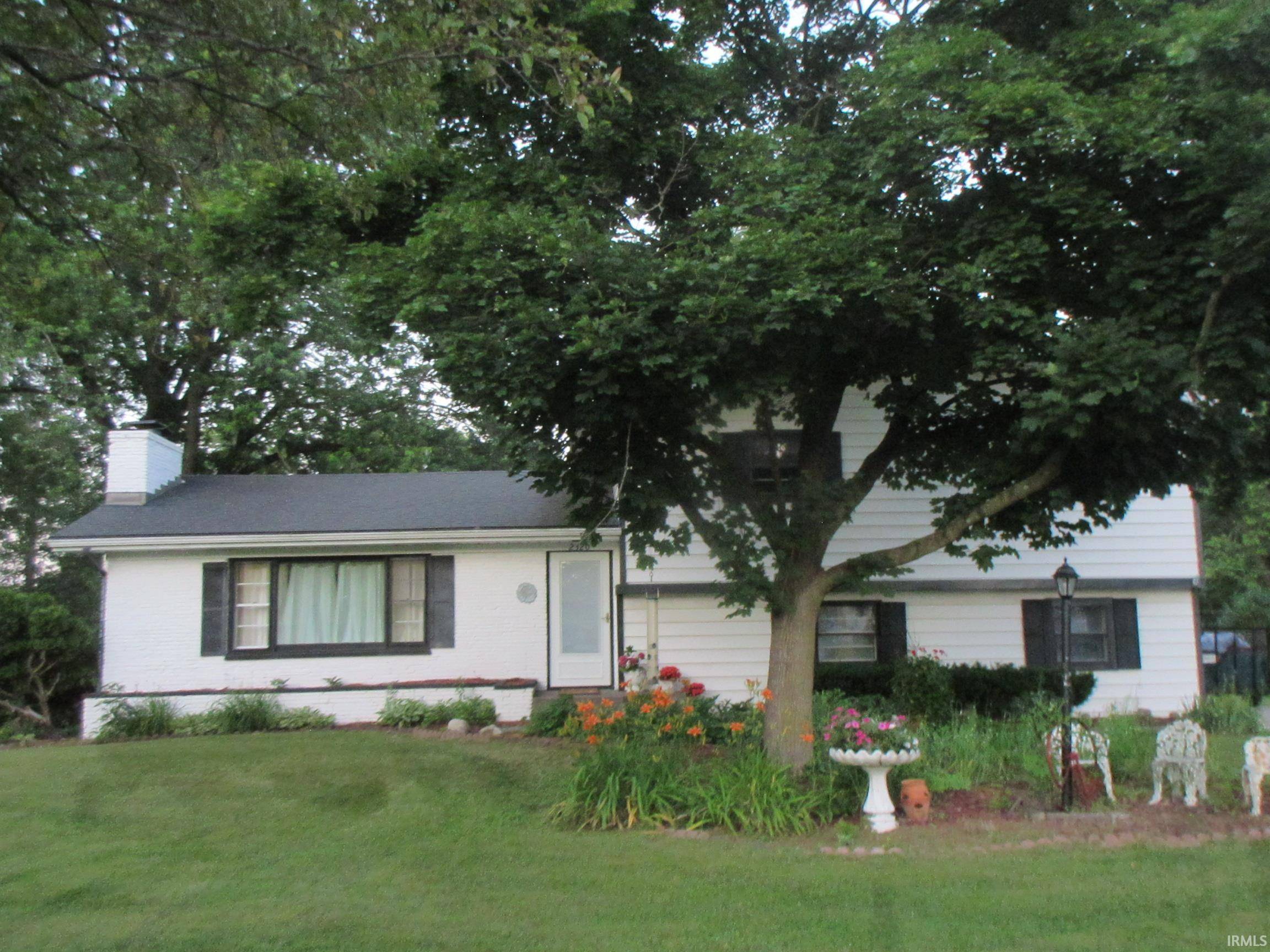 2320 Leesmoor Lane, Fort Wayne, IN 46808