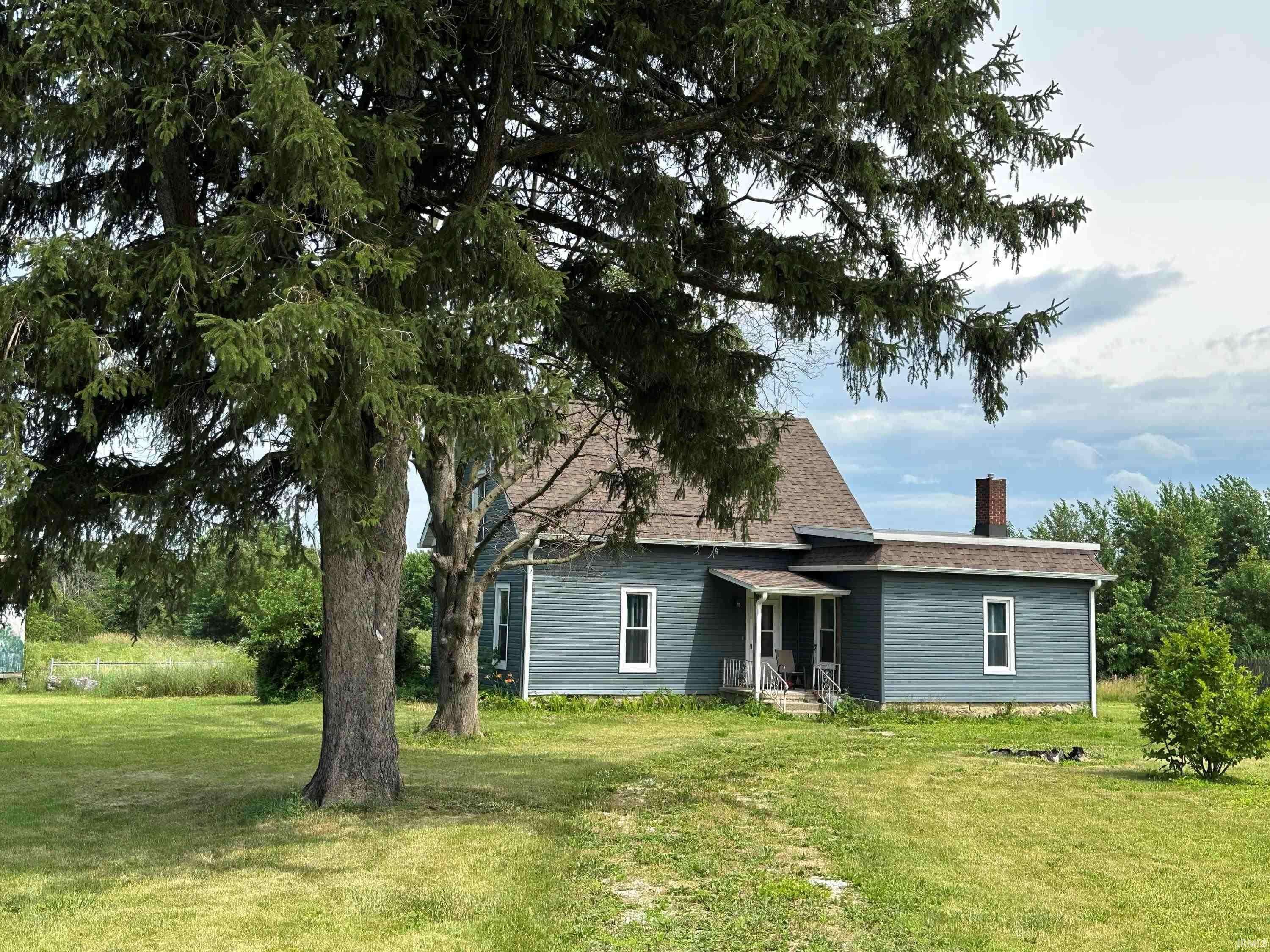 1 S Kentucky Street, Remington, IN 47977