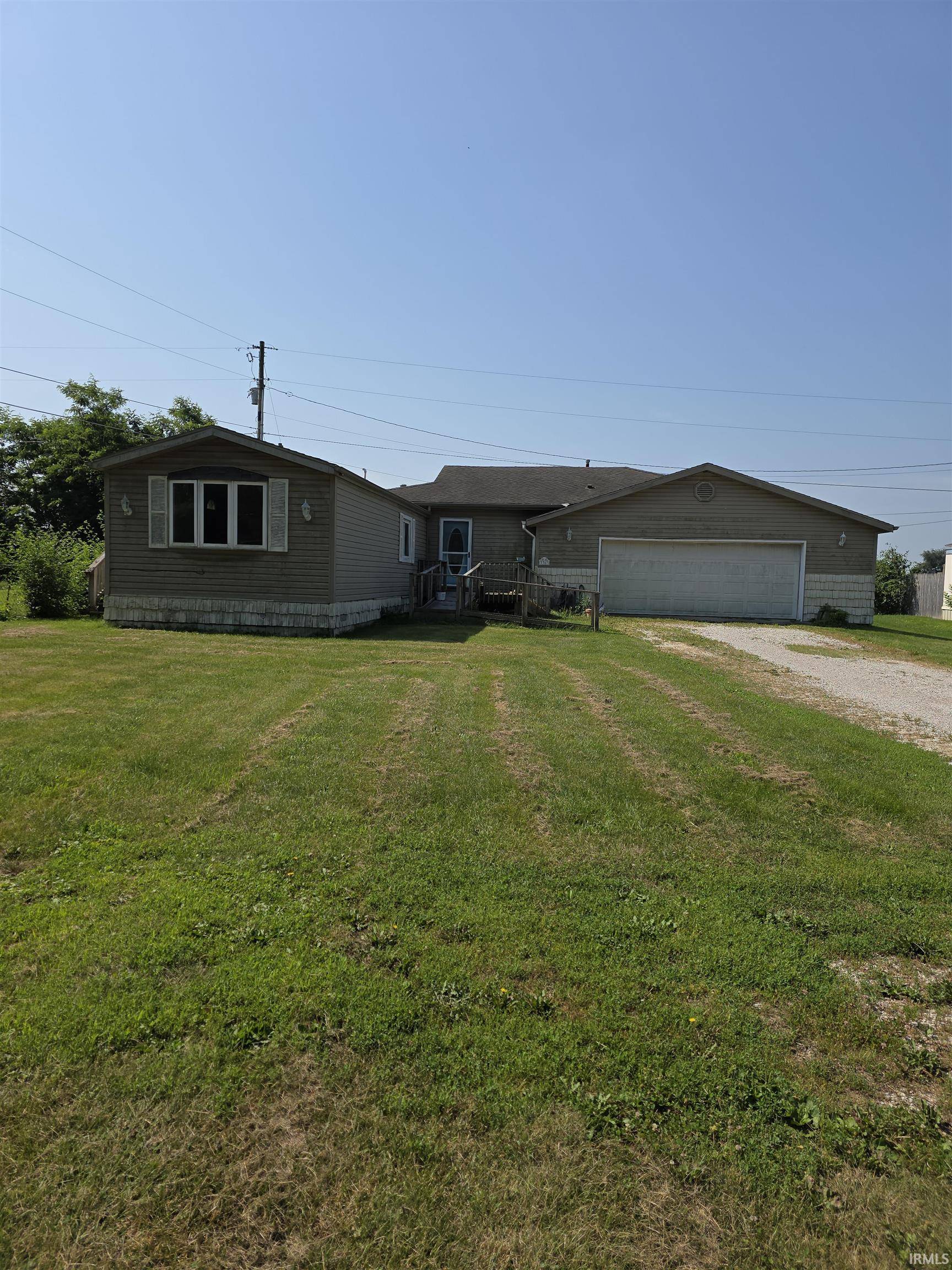 3367 E Pleasant Grove Drive, Warsaw, IN 46580-8282