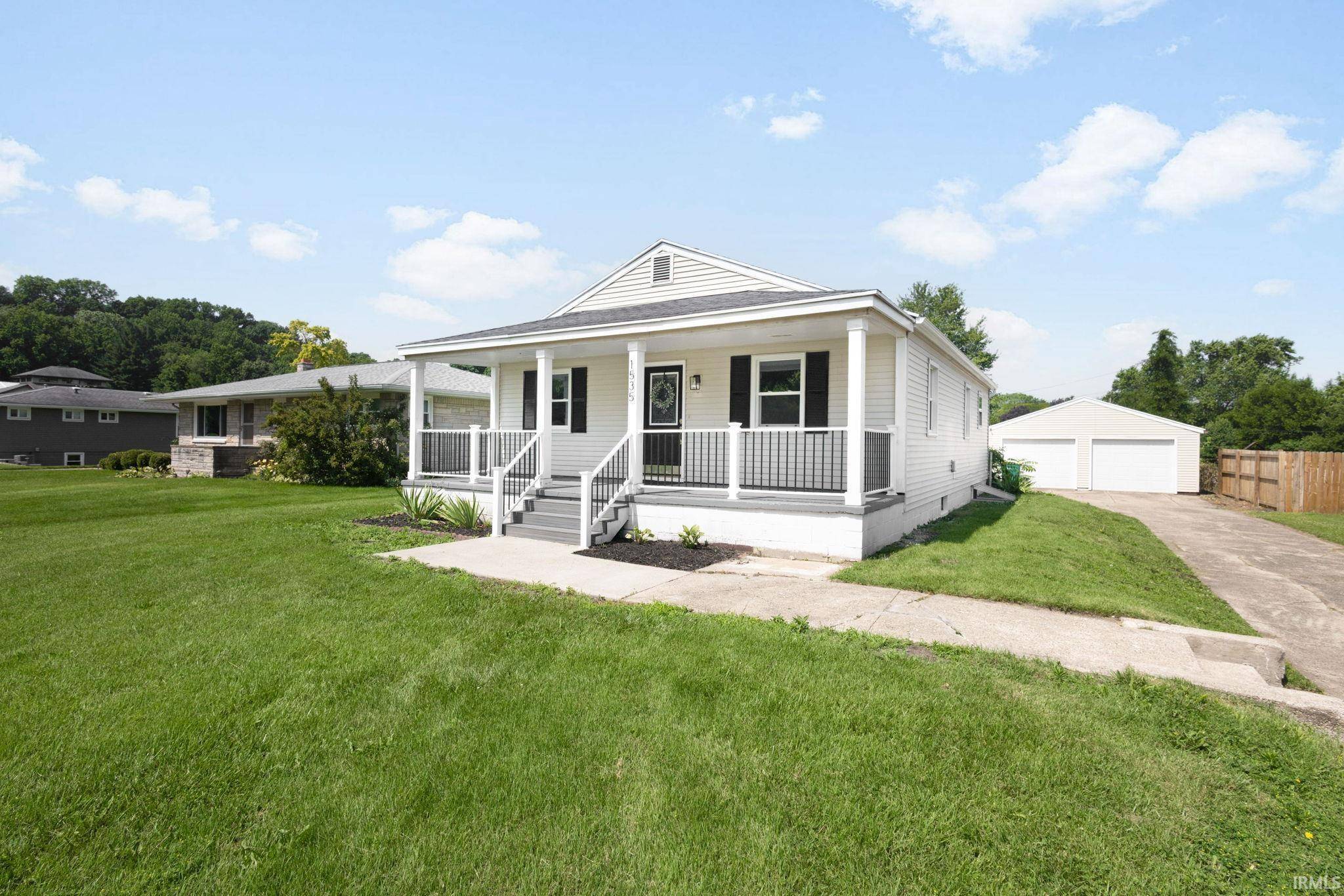 1535 S Spring Street, Mishawaka, IN 46544-5264