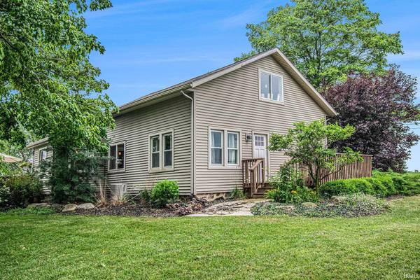 2701 E 700 N Road, Leesburg, IN 46538-8728