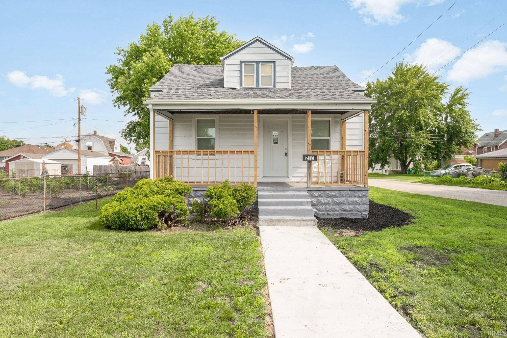218 E 12Th Street, Mishawaka, IN 46544-5317