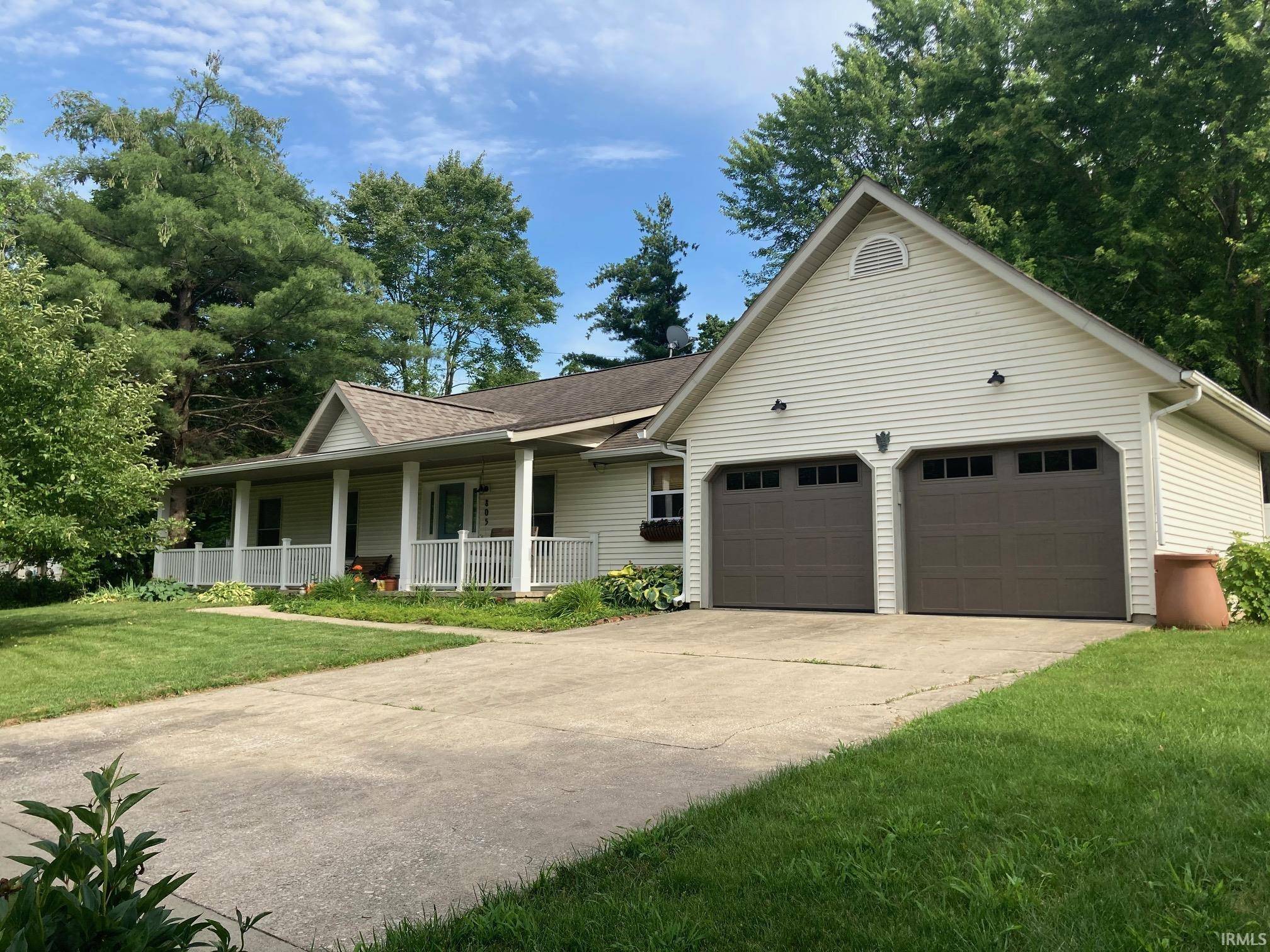 805 W Countryside Lane, Bloomington, IN 47403