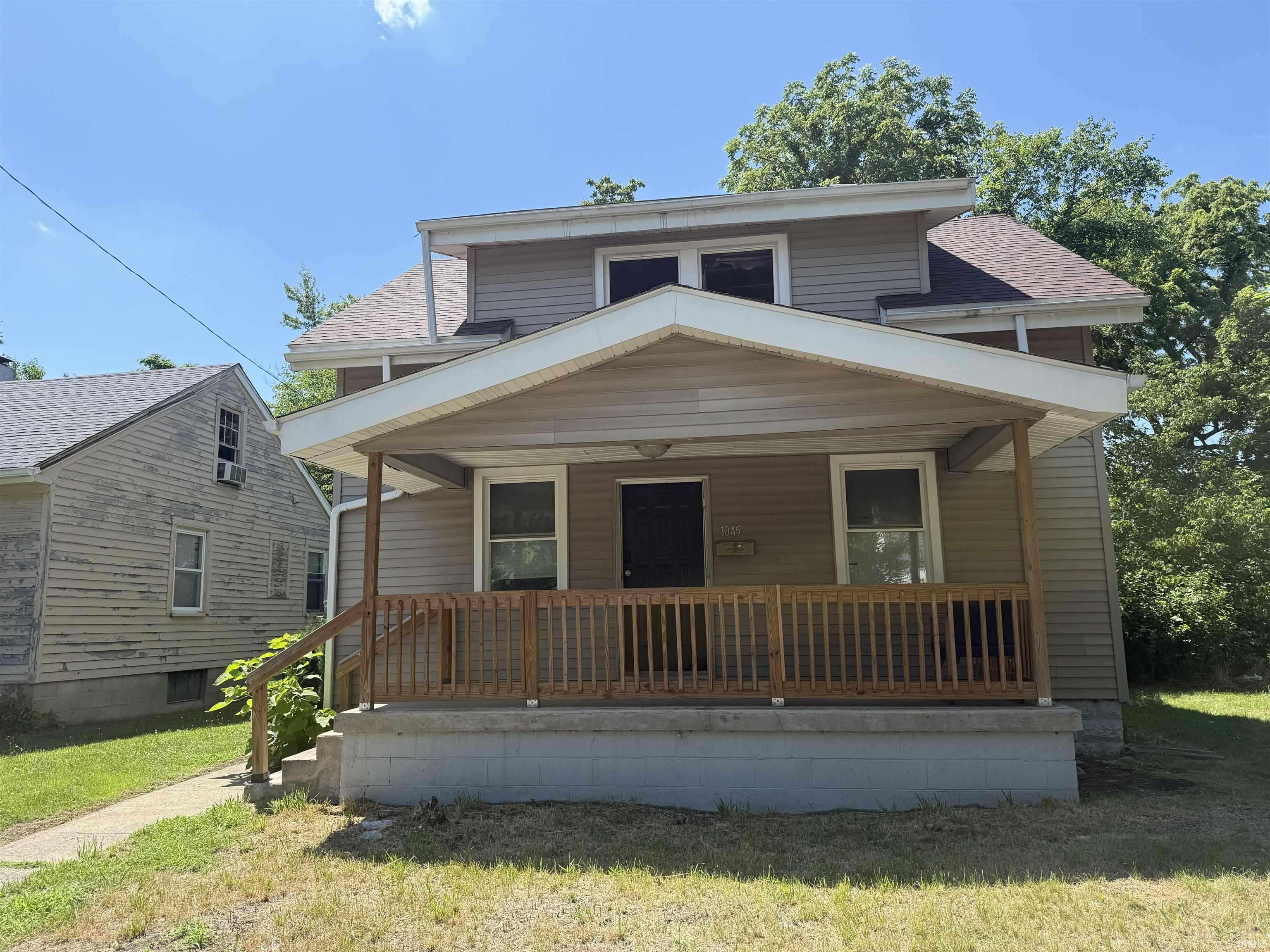 1045 Huey Street, South Bend, IN 46628
