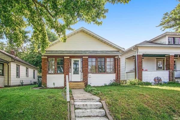 2018 Kemble Avenue, South Bend, IN 46613