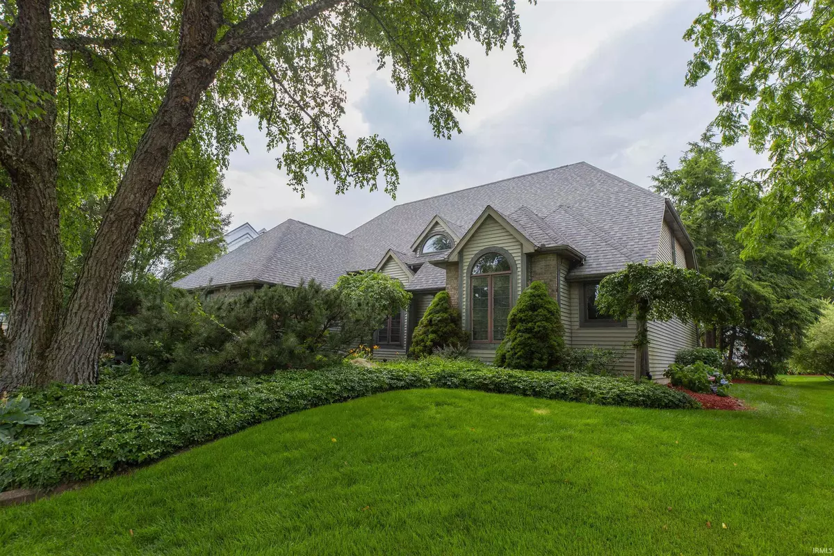 Granger, IN 46530-7804,15789 Clarendon Hills Drive