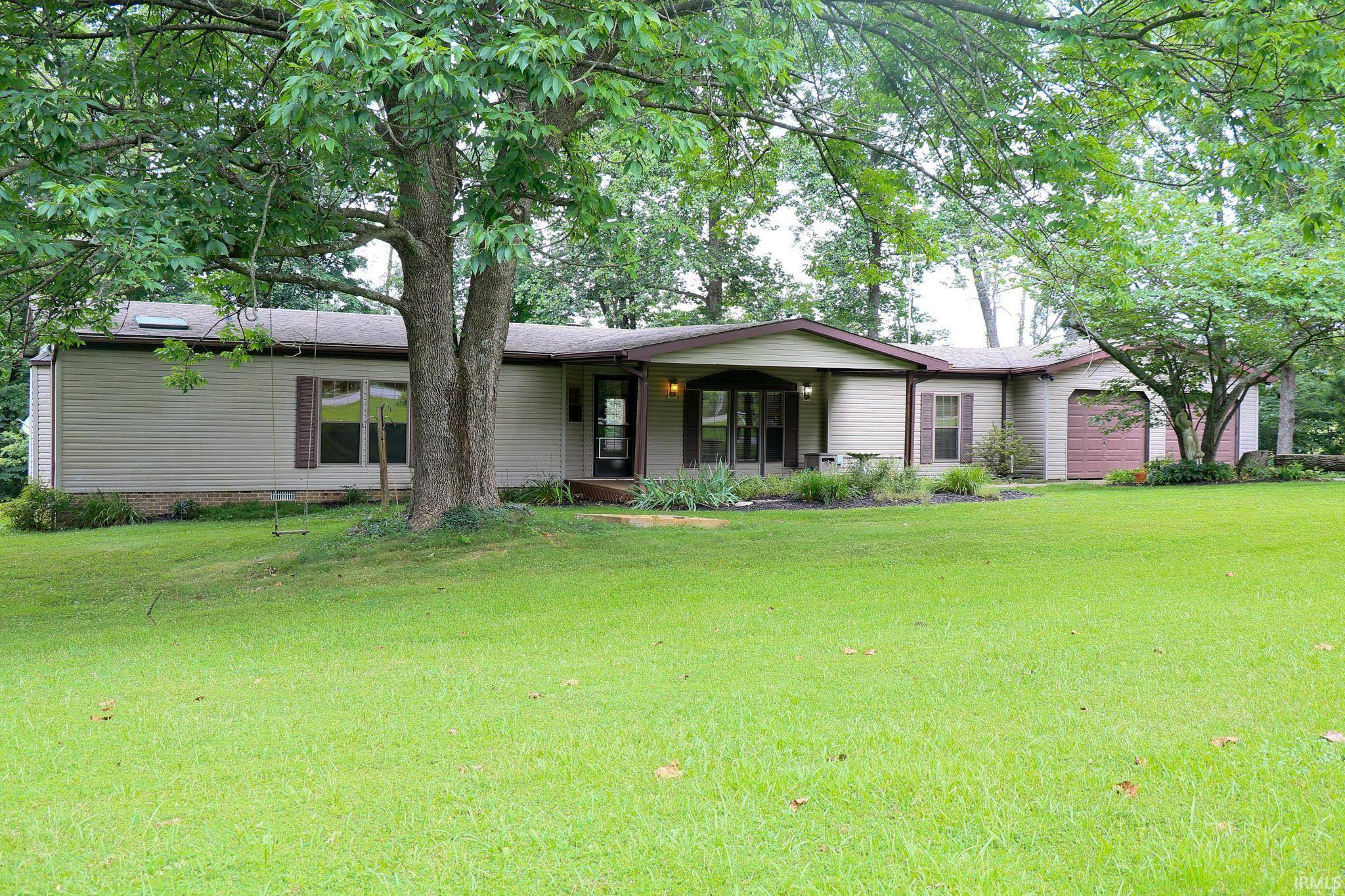 11001 E Purdue Farms Road, Dubois, IN 47527