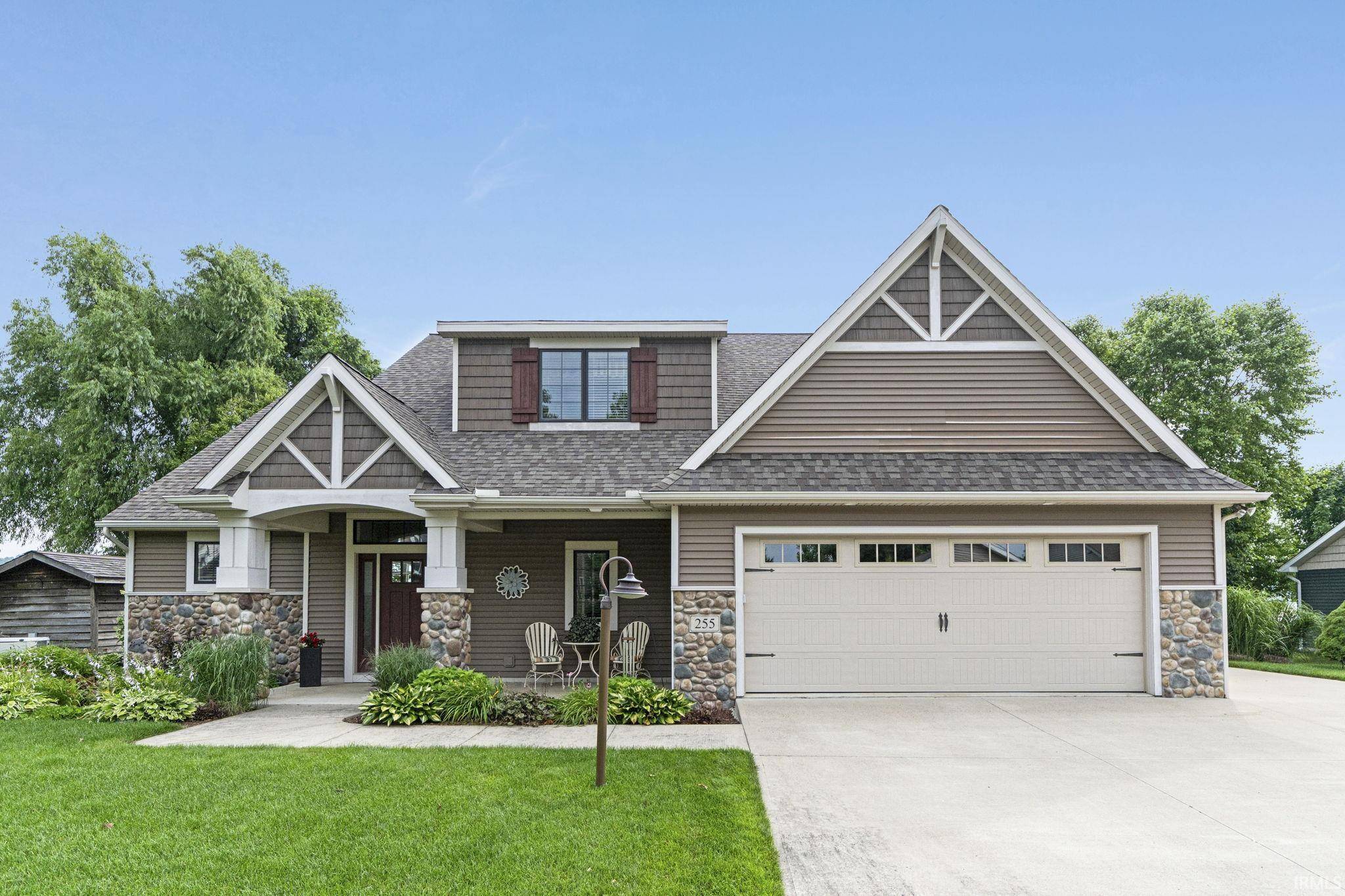 255 Lane 345 Crooked Lake, Angola, IN 46703-7045