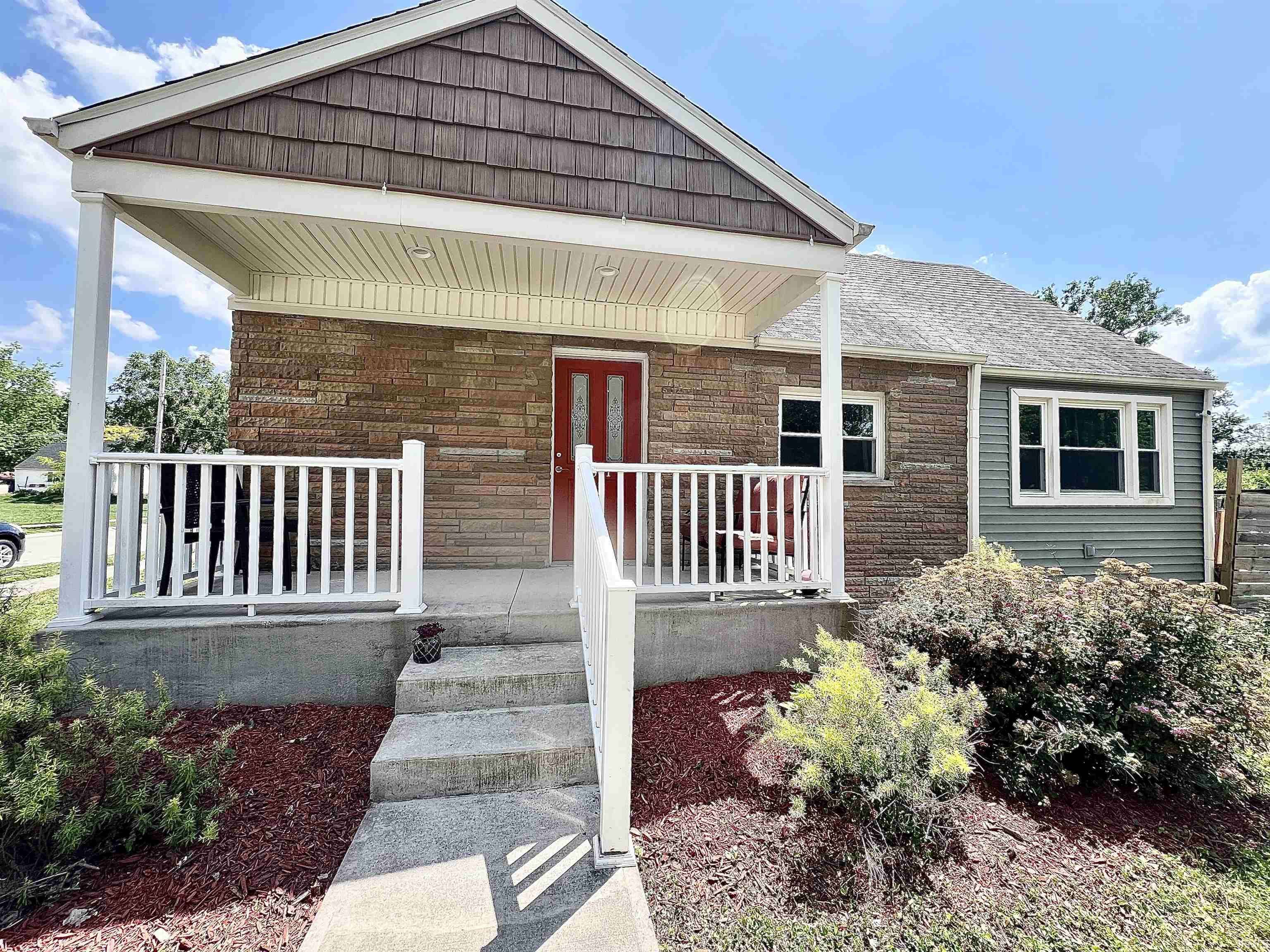 3001 Prairie Grove Drive, Fort Wayne, IN 46809