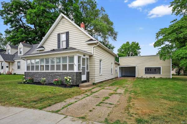 1434 E 4Th Street, Mishawaka, IN 46544-2927