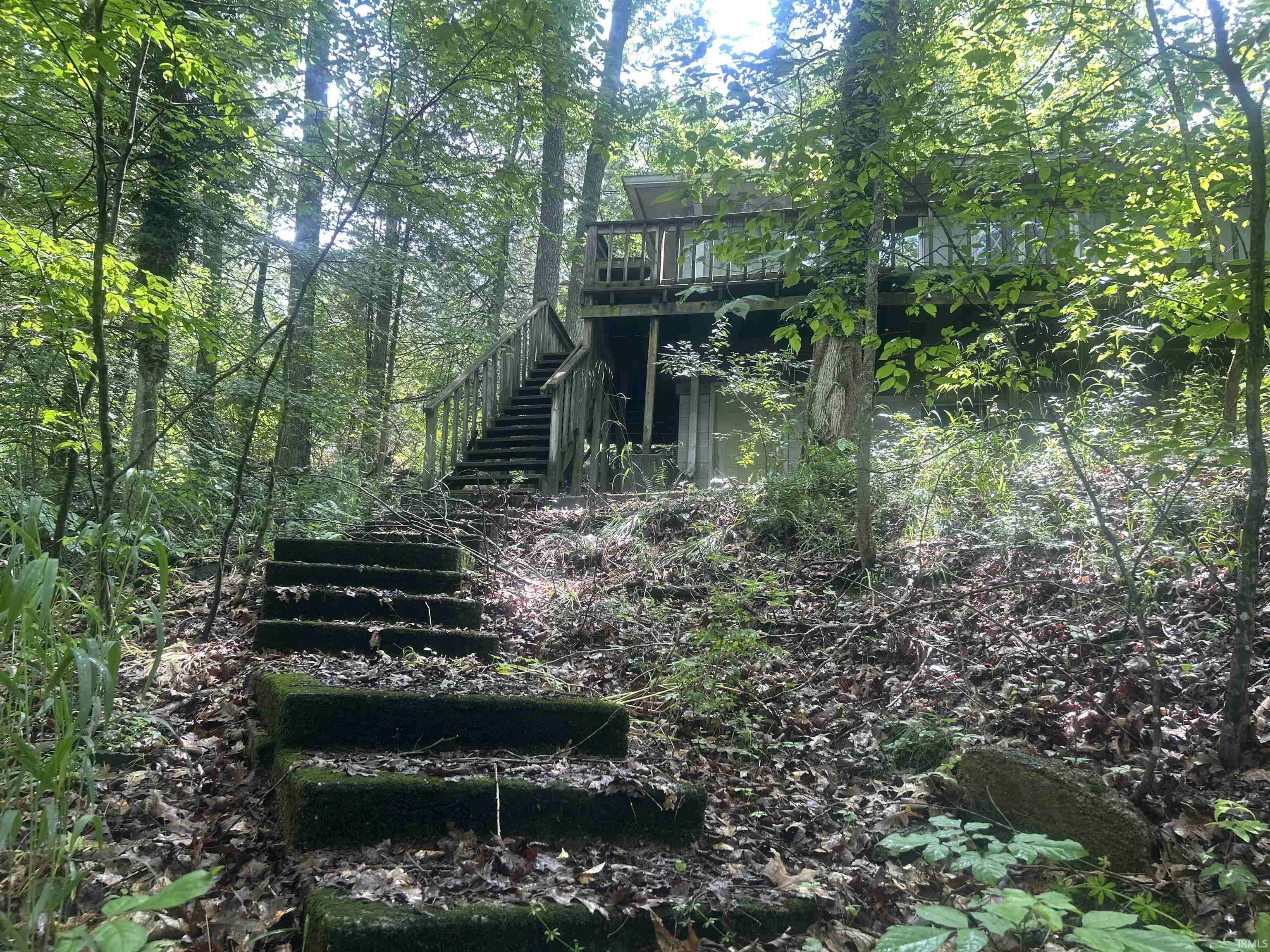 1589 W Shore Drive, Nashville, IN 47448