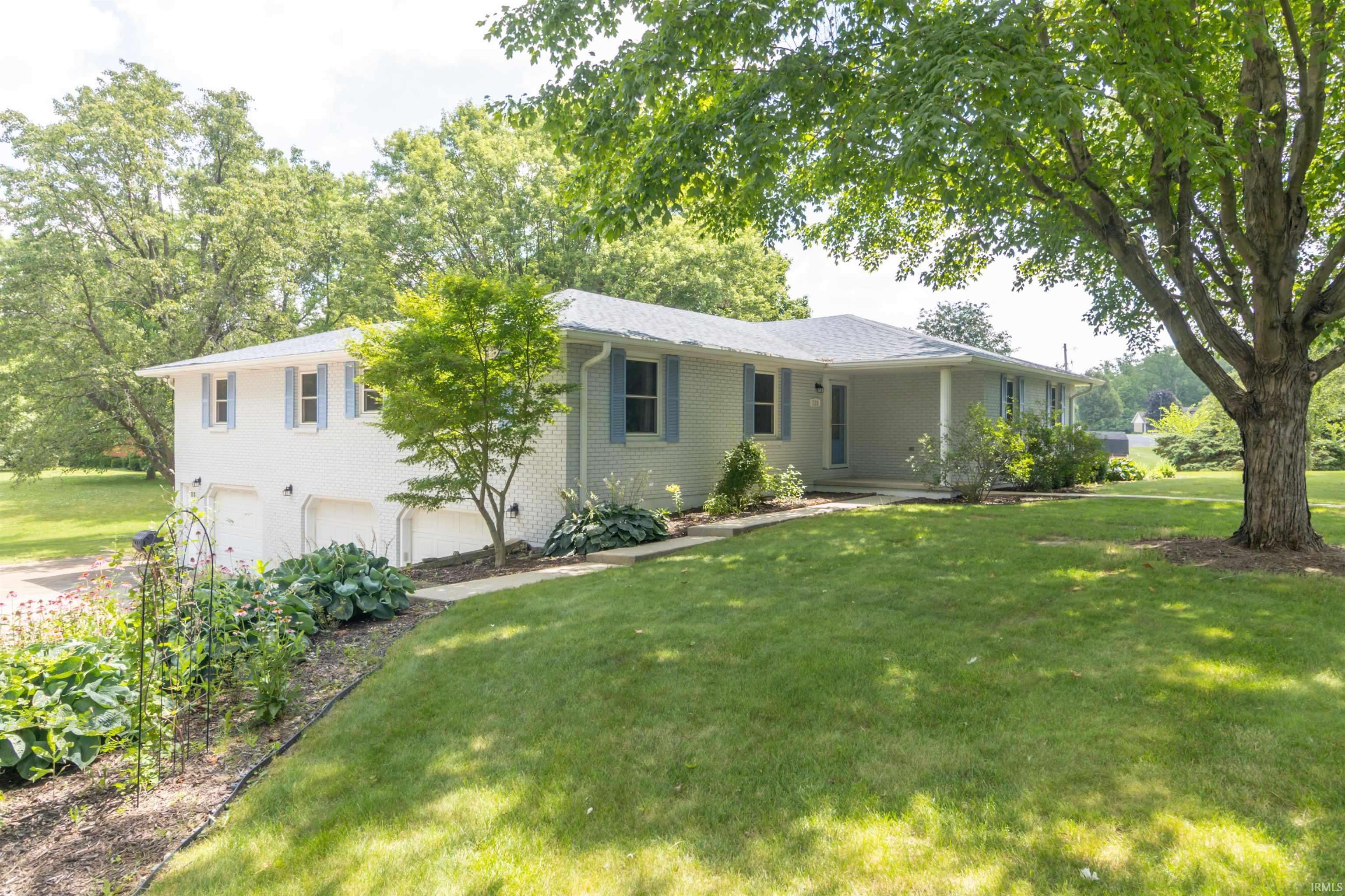 720 Suzanne Court, New Castle, IN 47362-1337