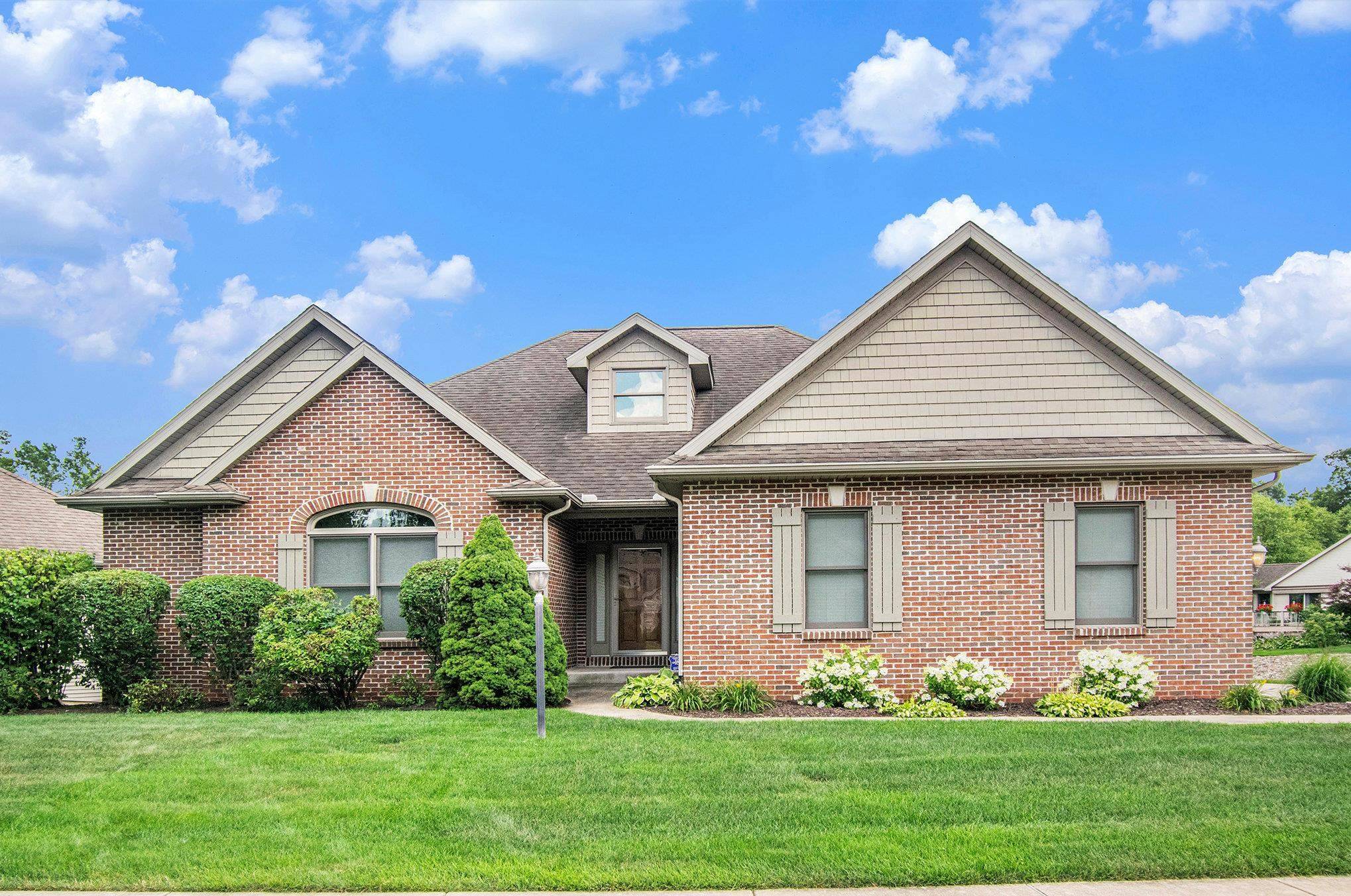 19474 Cottage Court, South Bend, IN 46637