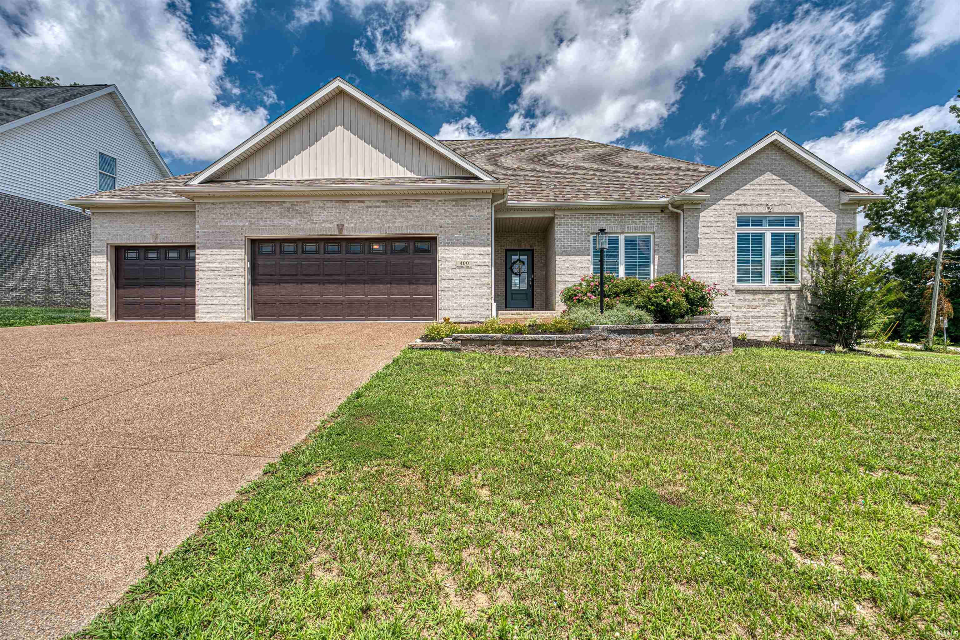400 Westbriar Circle, Newburgh, IN 47630