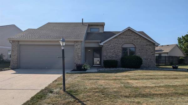 1014 Oak Bay Run, Fort Wayne, IN 46825