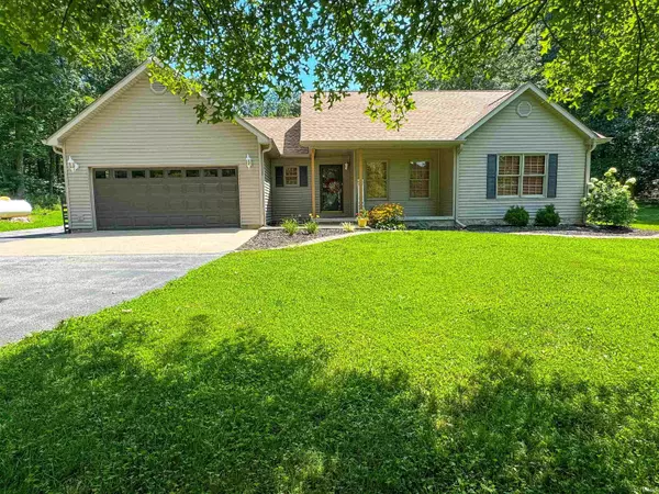 512 Thompson Lane, Mitchell, IN 47446