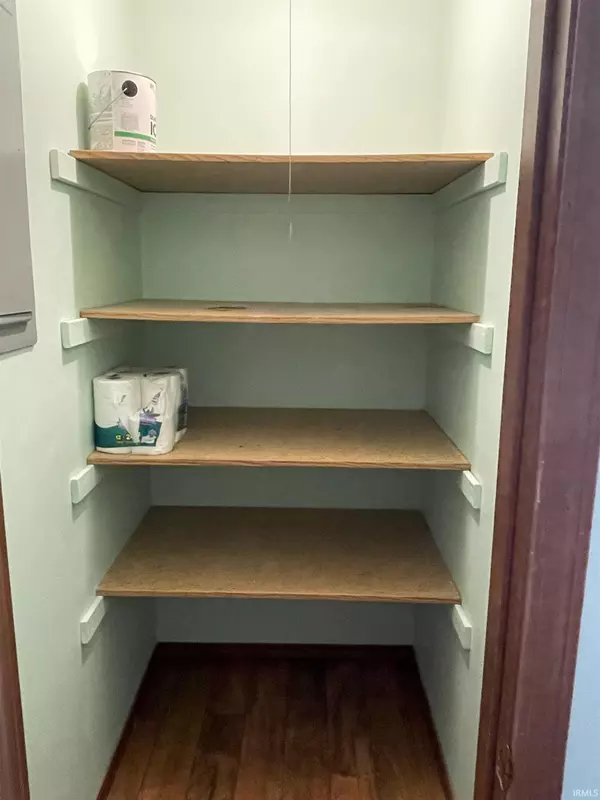 Mitchell, IN 47446,818 W Oak Street