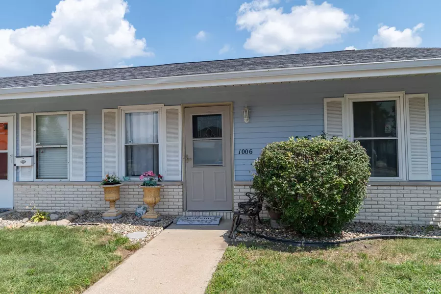 1006 Berkley Circle, Mishawaka, IN 46544