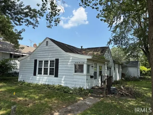 2204 S Waldemere Avenue, Muncie, IN 47302-7539