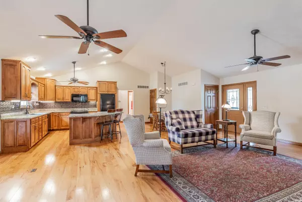 Mount Vernon, IN 47620,5015 Alysia Street