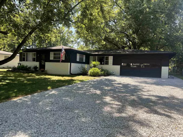 2915 Parr Drive,  Indianapolis,  IN 46220