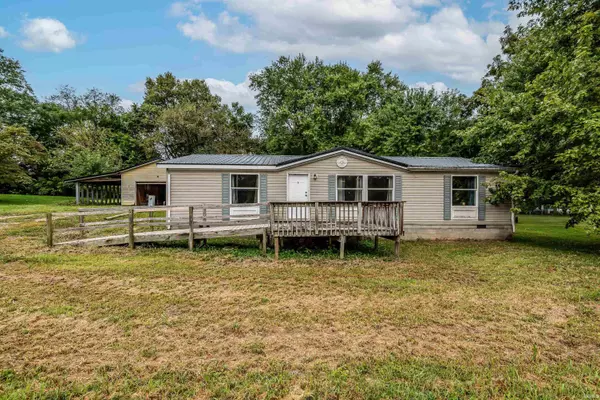 195 Farmer Street, Bedford, IN 47421