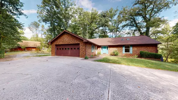 4100 Seven Hills Road, Evansville, IN 47725