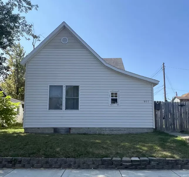 807 S BELL Street, Kokomo, IN 46901